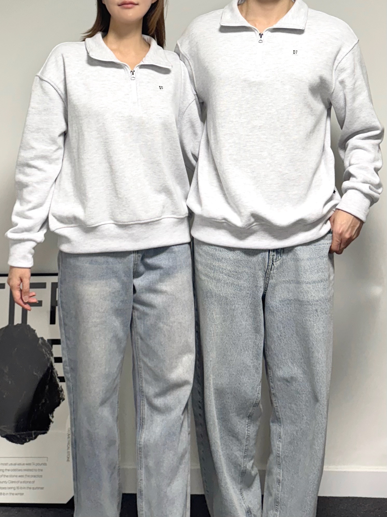 액티브 하이넥 반집업 스웻셔츠 화이트그레이