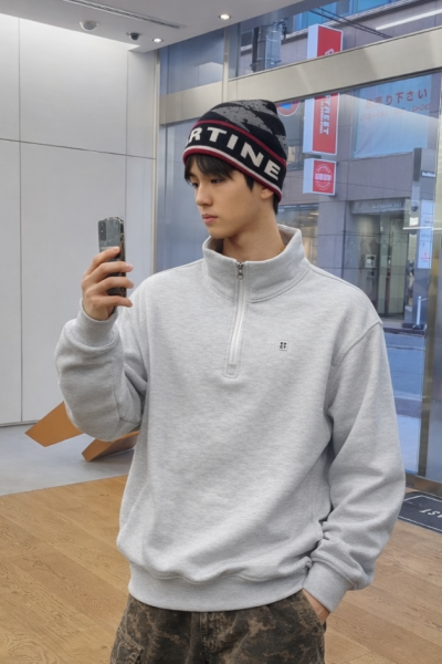 액티브 하이넥 반집업 스웻셔츠 화이트그레이