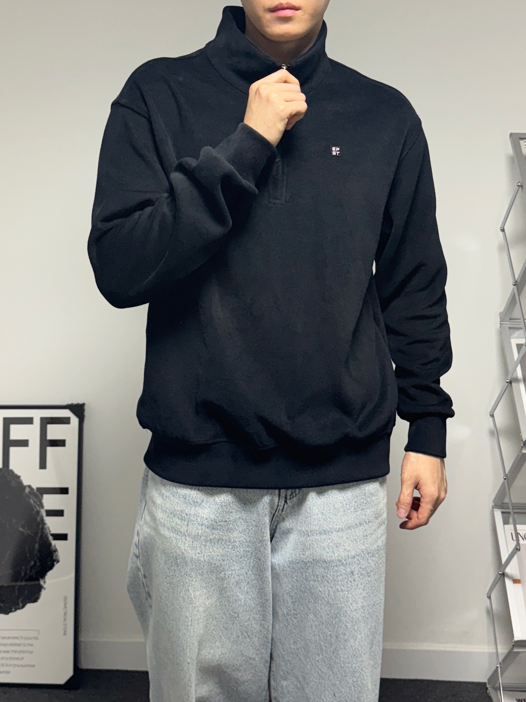 엑티브 하이넥 반집업 스웻셔츠 블랙