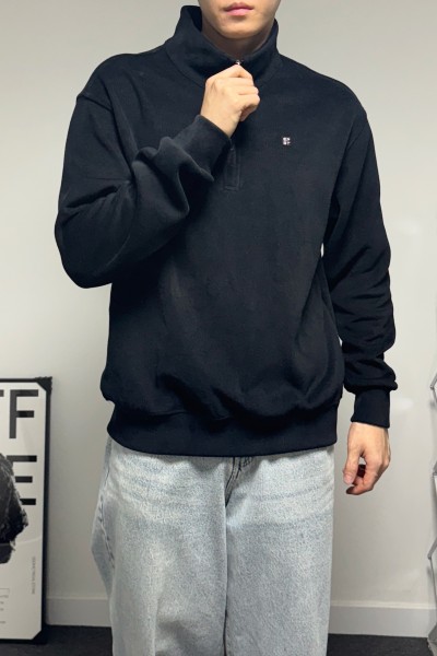 엑티브 하이넥 반집업 스웻셔츠 블랙